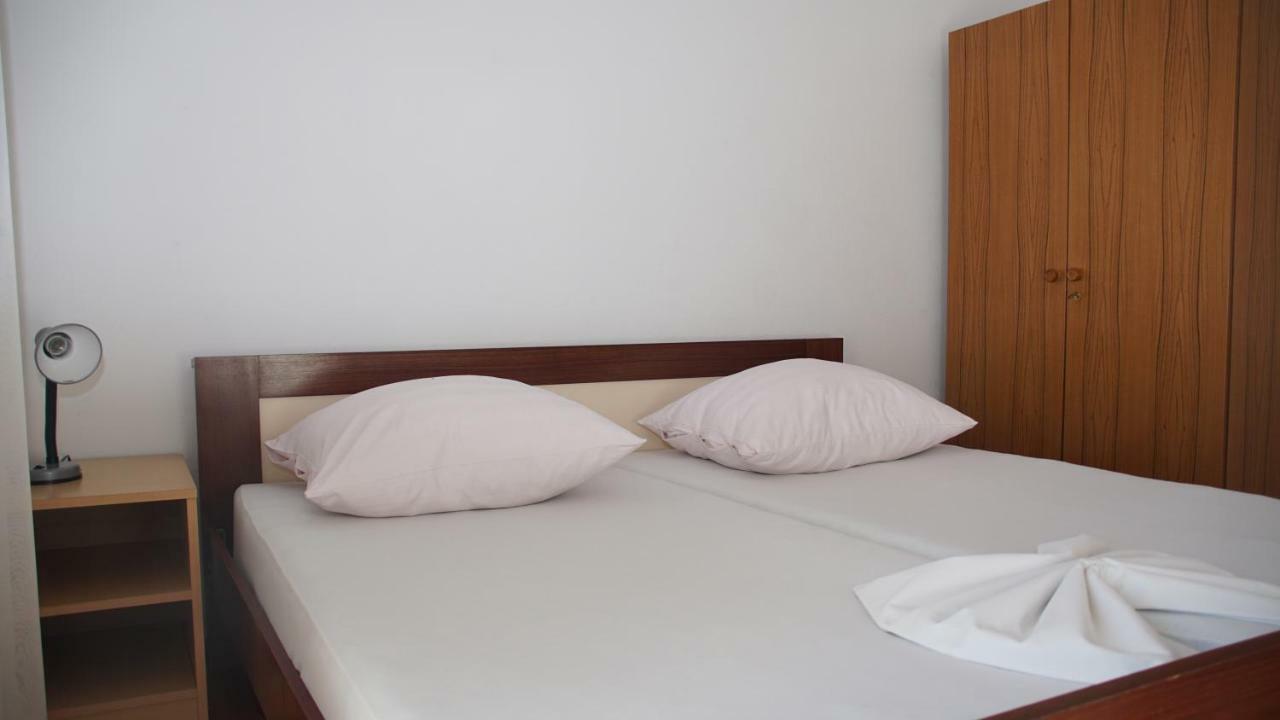 Apartmani Sipic , Bilo - Primošten Exteriör bild