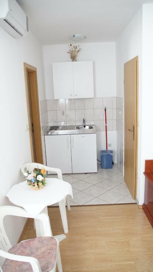 Apartmani Sipic , Bilo - Primošten Exteriör bild