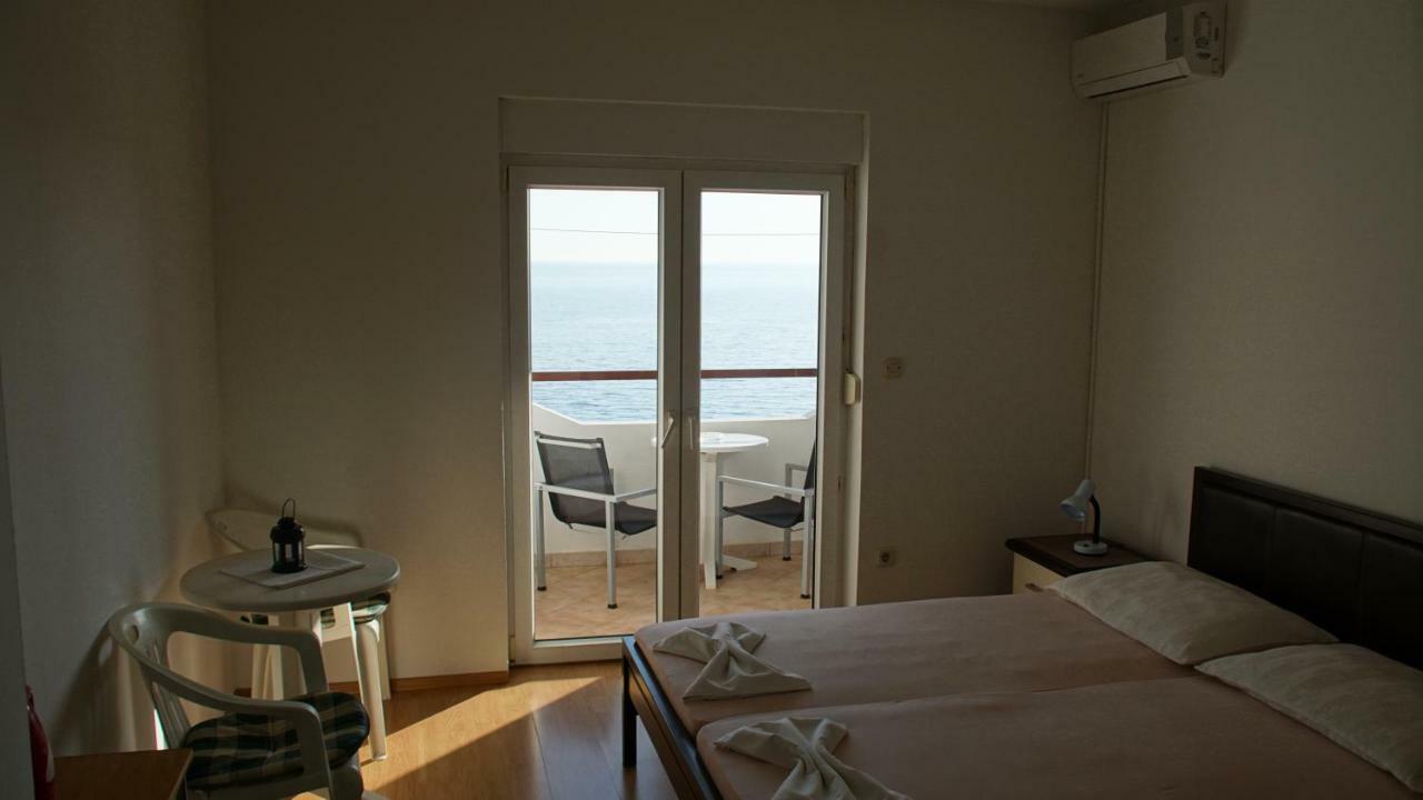 Apartmani Sipic , Bilo - Primošten Exteriör bild