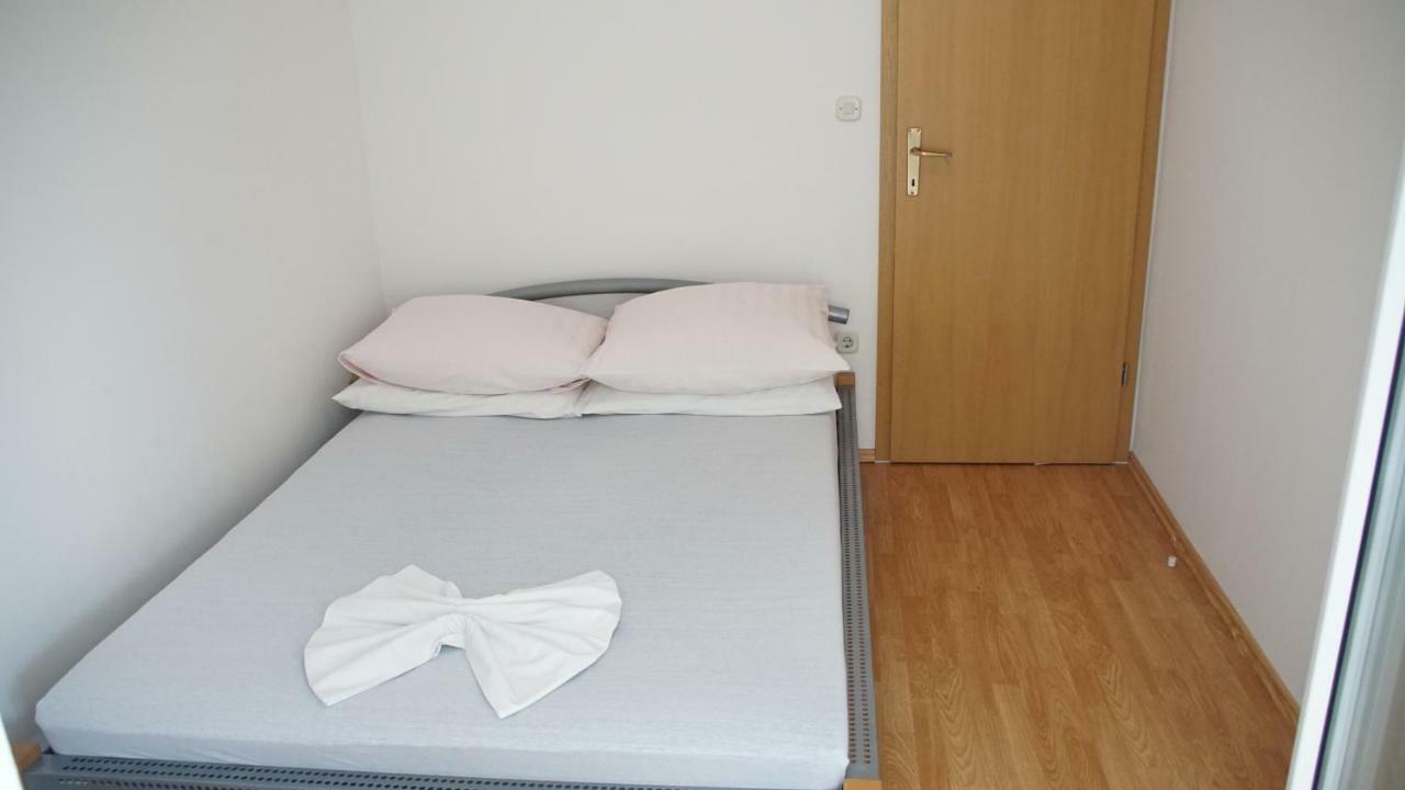 Apartmani Sipic , Bilo - Primošten Exteriör bild