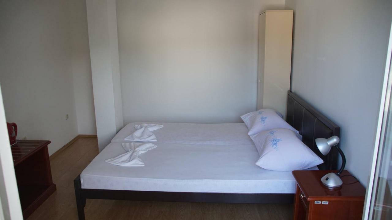 Apartmani Sipic , Bilo - Primošten Exteriör bild