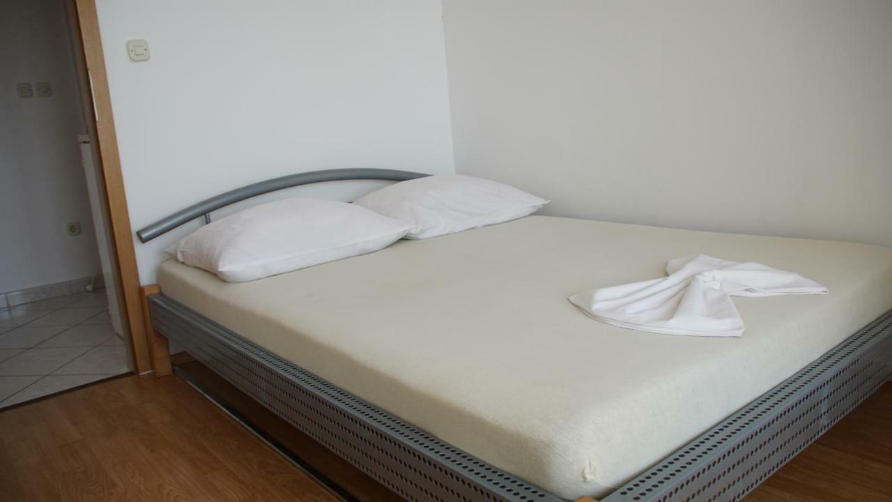 Apartmani Sipic , Bilo - Primošten Exteriör bild